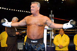 Altura gana peleas en ''Celebrity Boxing II''