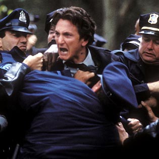 ''Mystic River'' è uno dei 10 film autunnali che non vediamo l'ora di vedere