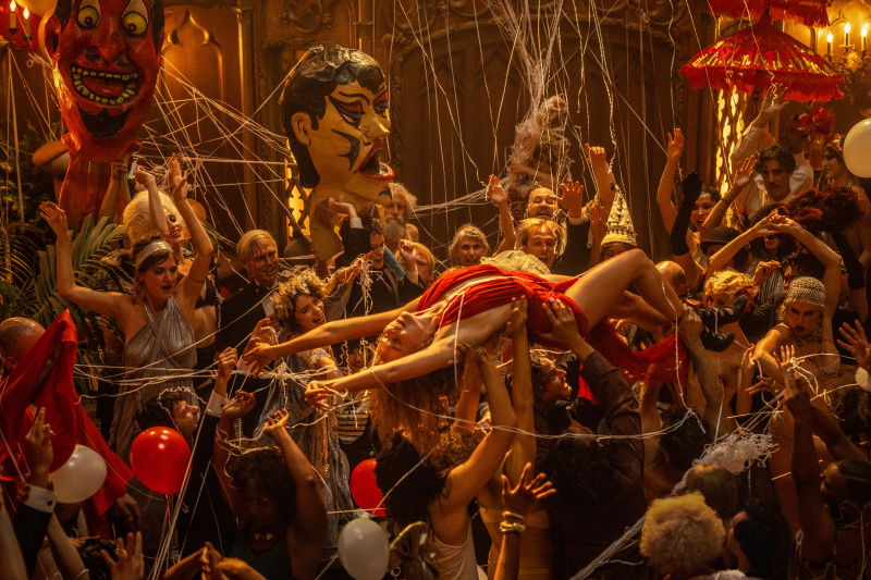 Margot Robbie spielt Nellie LaRoy in Babylon von Paramount Pictures.